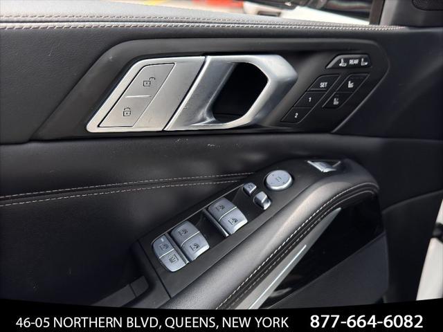 used 2022 BMW X7 car, priced at $39,995