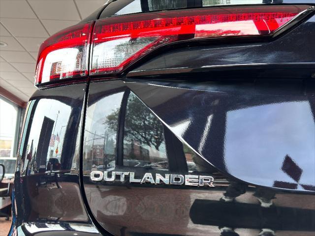 new 2024 Mitsubishi Outlander car, priced at $31,690