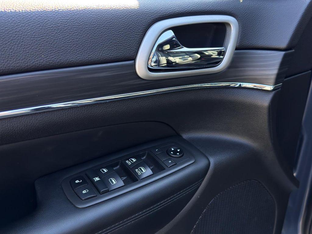 used 2021 Jeep Grand Cherokee car, priced at $25,495