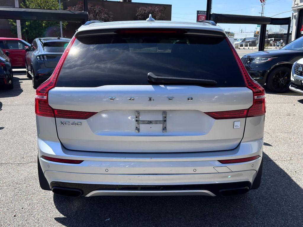 used 2021 Volvo XC60 Recharge Plug-In Hybrid car, priced at $28,595
