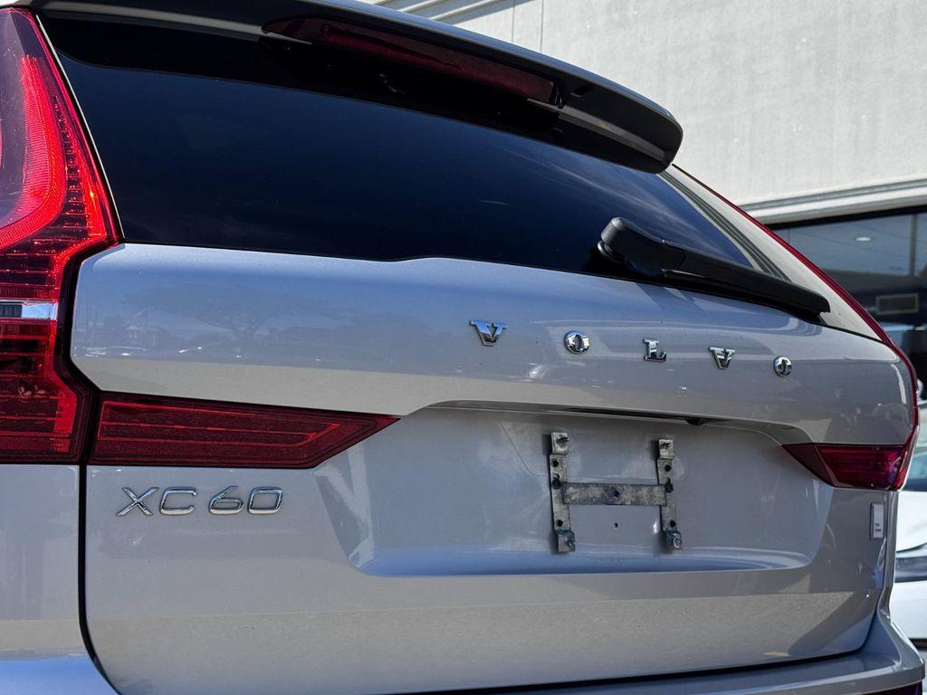 used 2021 Volvo XC60 Recharge Plug-In Hybrid car, priced at $28,595