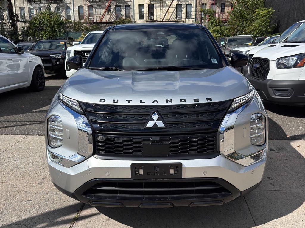 used 2023 Mitsubishi Outlander car, priced at $24,995