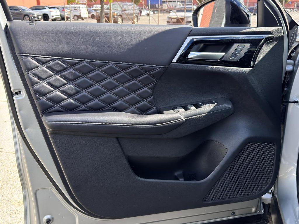 used 2023 Mitsubishi Outlander car, priced at $24,995