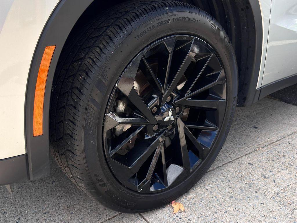 used 2023 Mitsubishi Outlander car, priced at $24,995