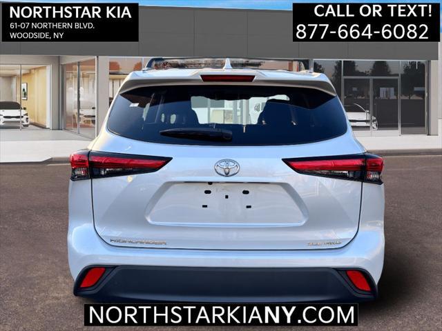 used 2022 Toyota Highlander car, priced at $34,995