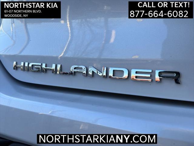 used 2022 Toyota Highlander car, priced at $34,995