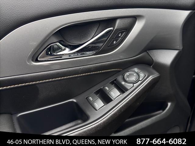 used 2021 Chevrolet Traverse car, priced at $27,800