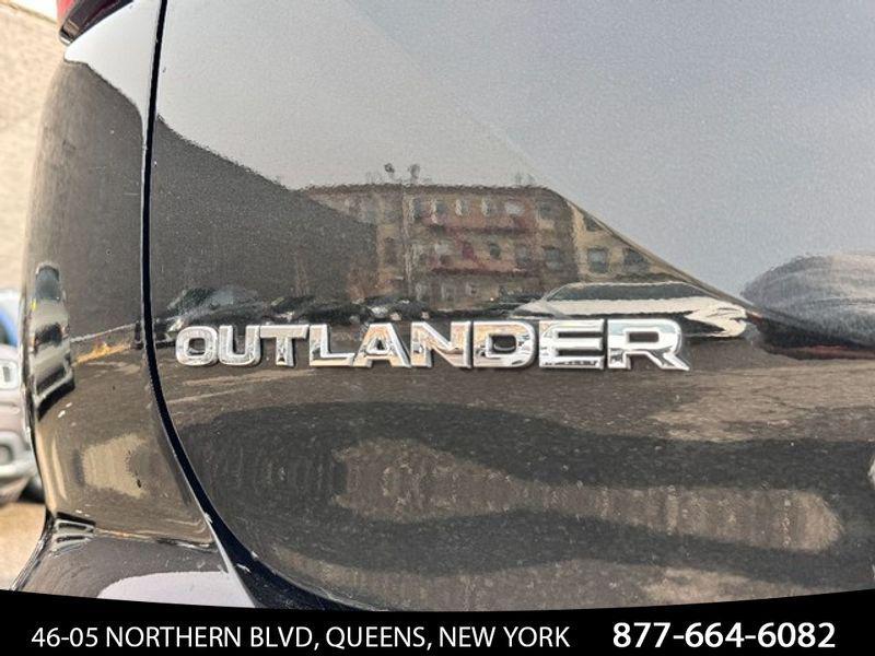 used 2022 Mitsubishi Outlander car, priced at $25,490