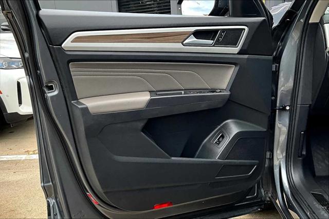 used 2023 Volkswagen Atlas car, priced at $33,125