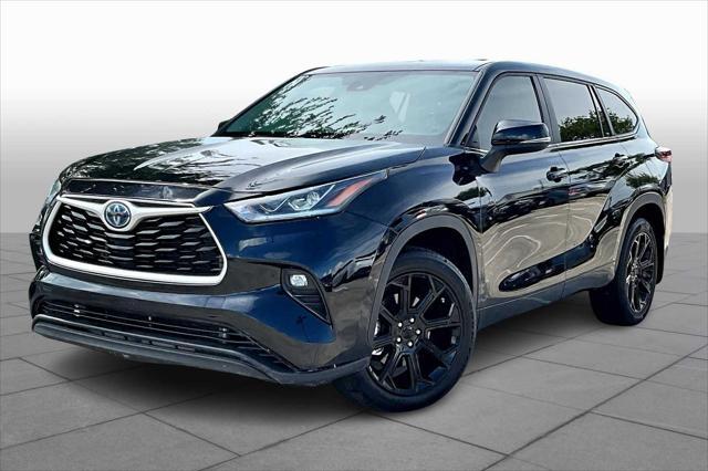 used 2024 Toyota Highlander car, priced at $38,582