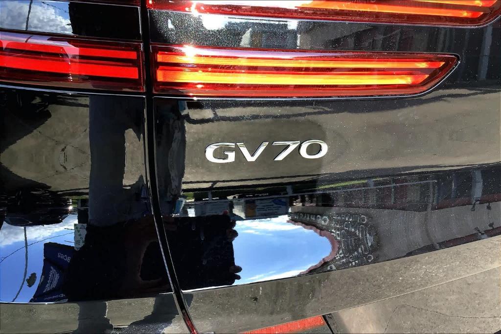 new 2024 Genesis Electrified GV70 car, priced at $69,105