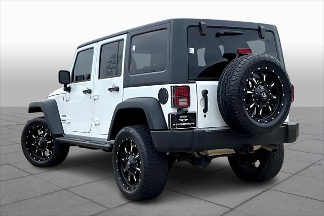 used 2015 Jeep Wrangler Unlimited car, priced at $20,507