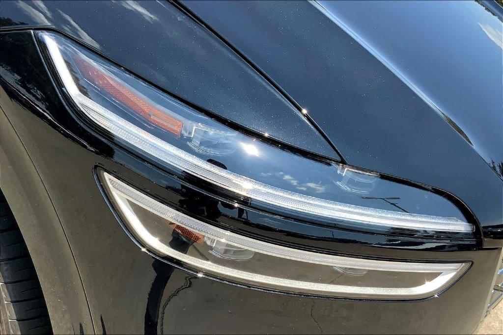 new 2024 Genesis Electrified GV70 car, priced at $68,715
