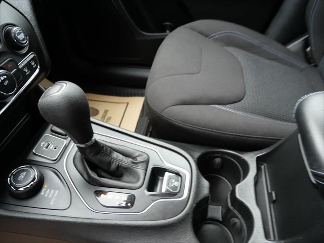 used 2019 Jeep Cherokee car, priced at $13,995