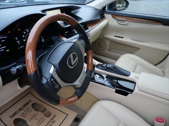 used 2014 Lexus ES 300h car, priced at $16,995