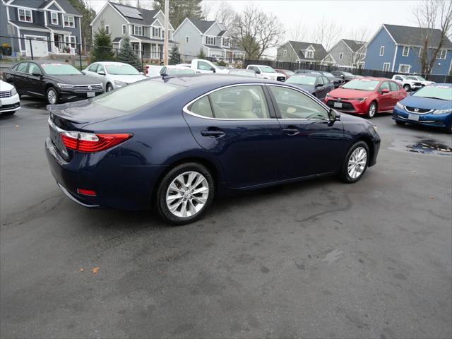 used 2014 Lexus ES 300h car, priced at $16,995