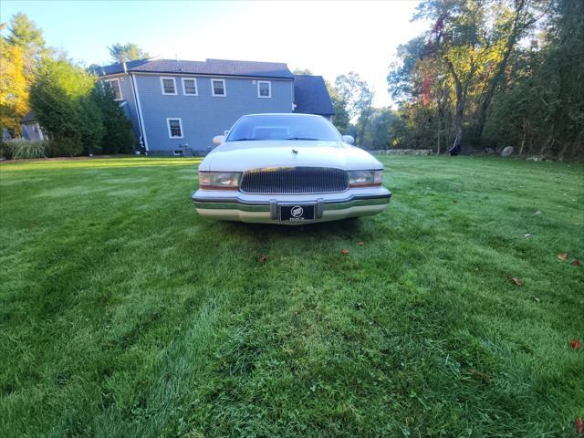 used 1995 Buick Roadmaster car, priced at $14,995