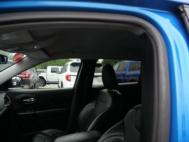 used 2020 Jeep Cherokee car, priced at $15,995