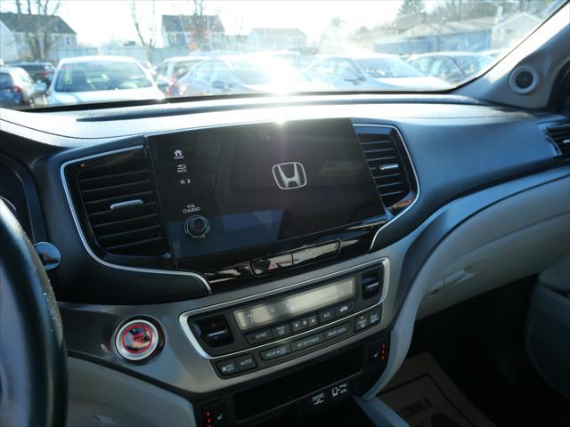 used 2020 Honda Pilot car, priced at $25,995