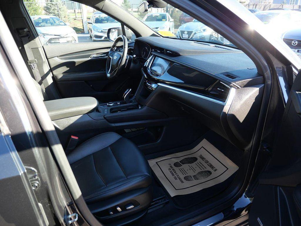 used 2020 Cadillac XT6 car, priced at $26,995