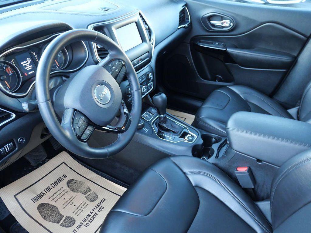 used 2020 Jeep Cherokee car, priced at $18,995