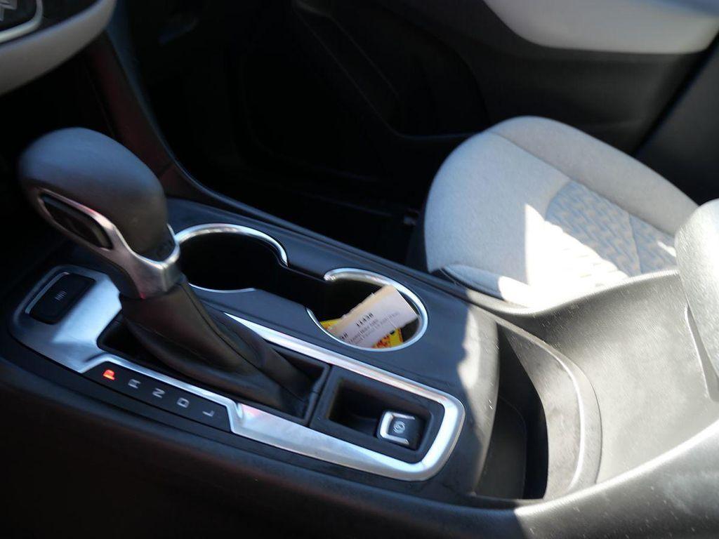 used 2024 Chevrolet Equinox car, priced at $21,995