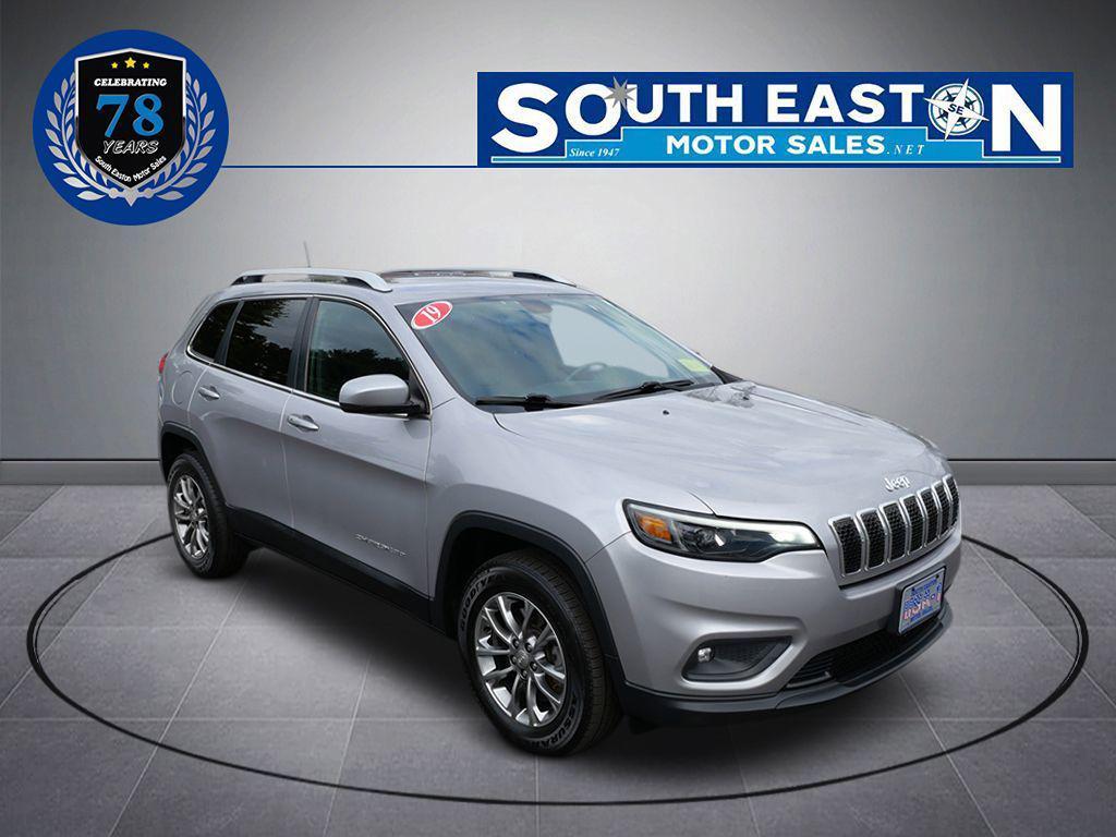 used 2019 Jeep Cherokee car, priced at $15,995