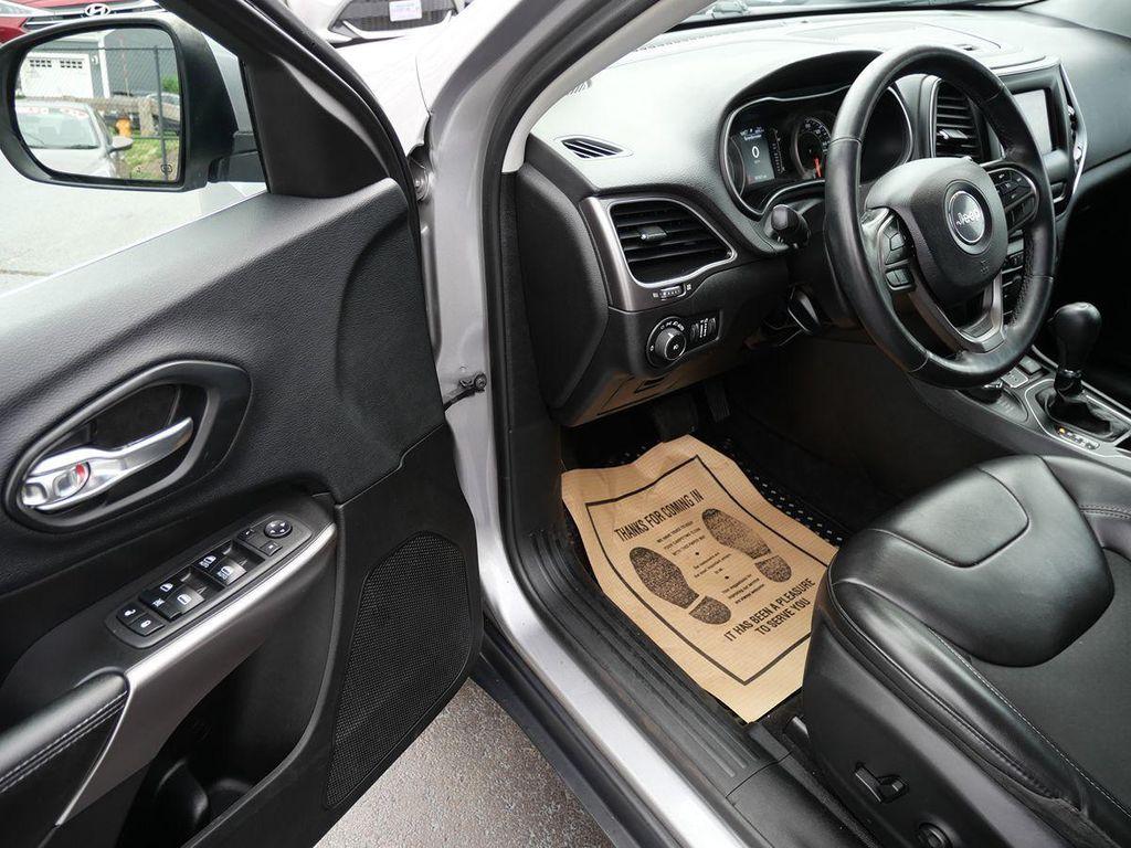 used 2019 Jeep Cherokee car, priced at $15,995