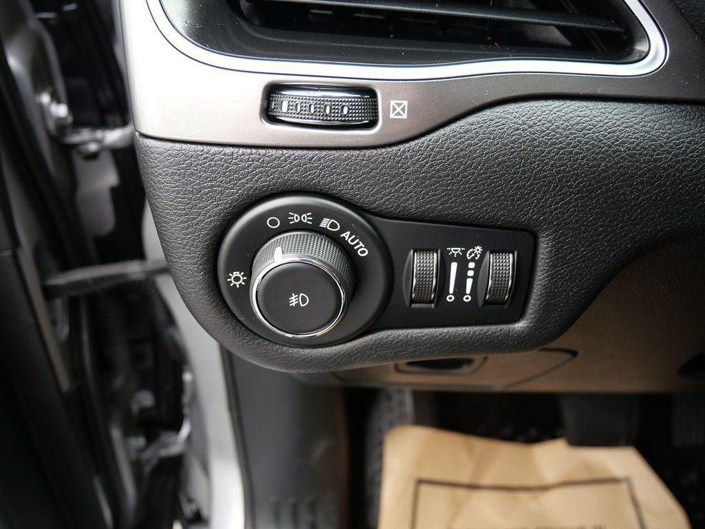 used 2019 Jeep Cherokee car, priced at $15,995