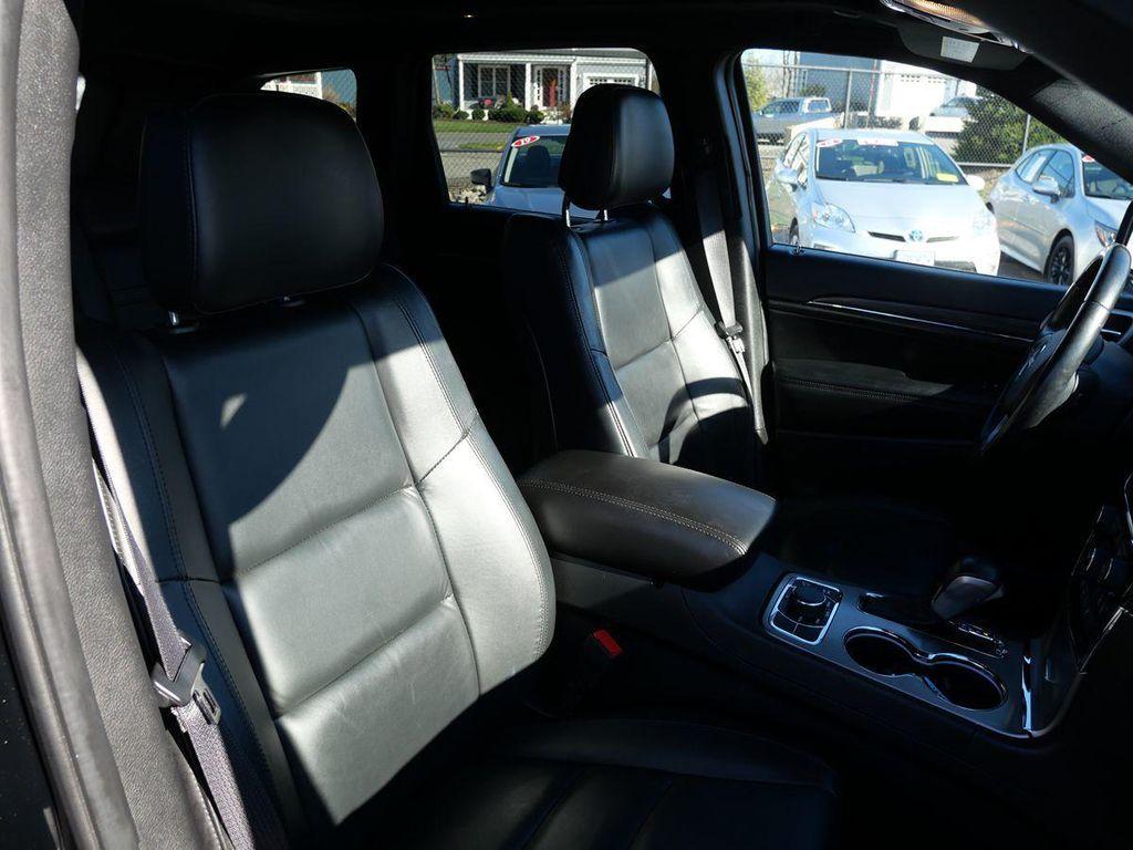 used 2022 Jeep Grand Cherokee car, priced at $25,995