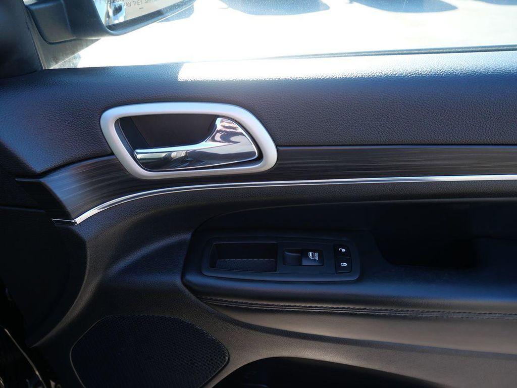 used 2022 Jeep Grand Cherokee car, priced at $25,995