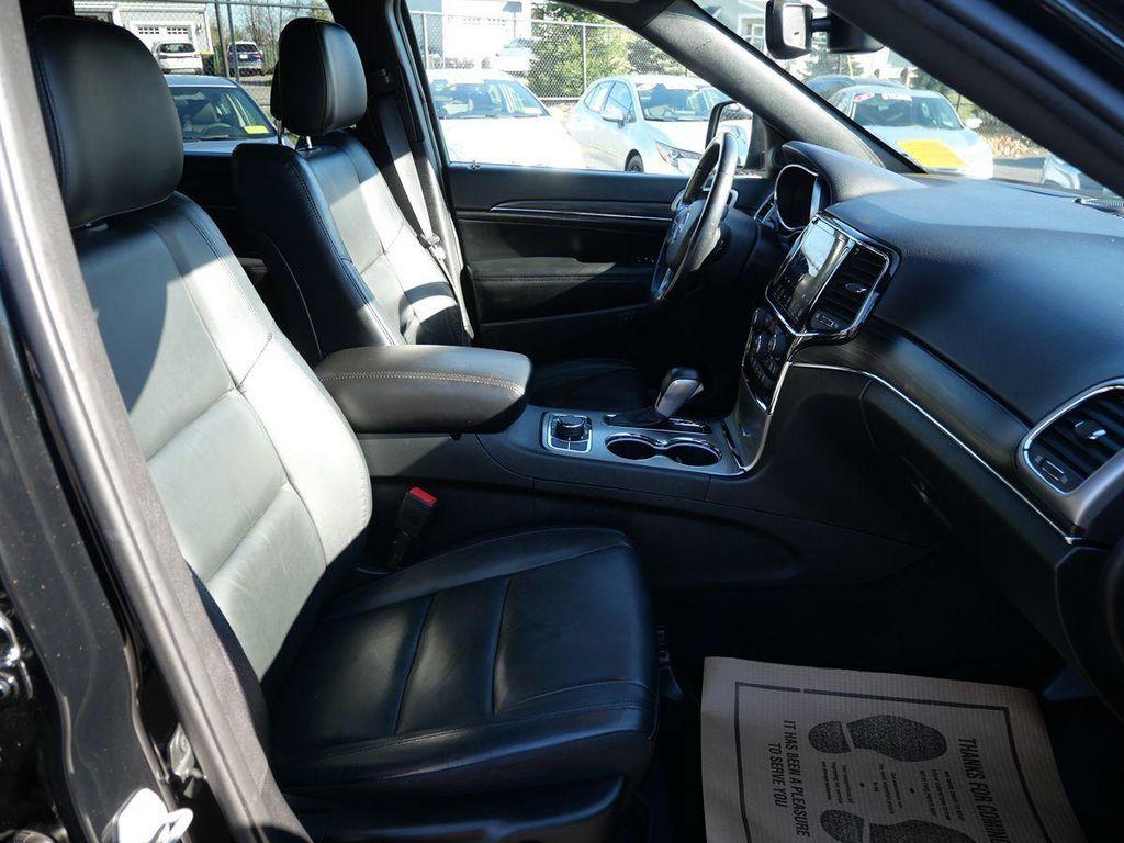 used 2022 Jeep Grand Cherokee car, priced at $25,995