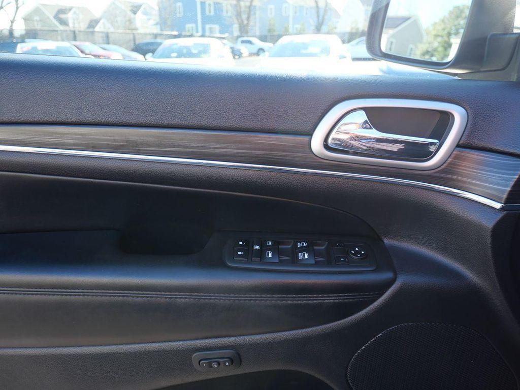 used 2022 Jeep Grand Cherokee car, priced at $25,995