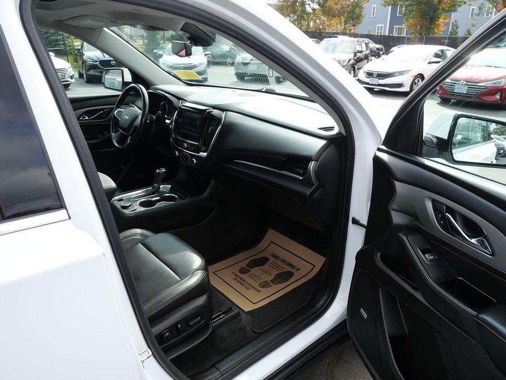 used 2019 Chevrolet Traverse car, priced at $22,995
