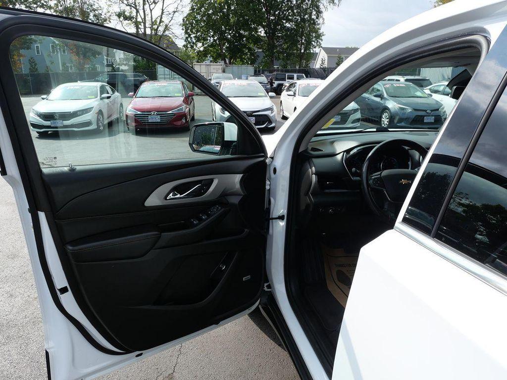 used 2019 Chevrolet Traverse car, priced at $22,995
