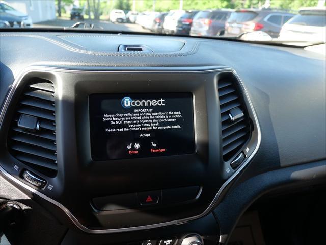used 2020 Jeep Cherokee car, priced at $16,995