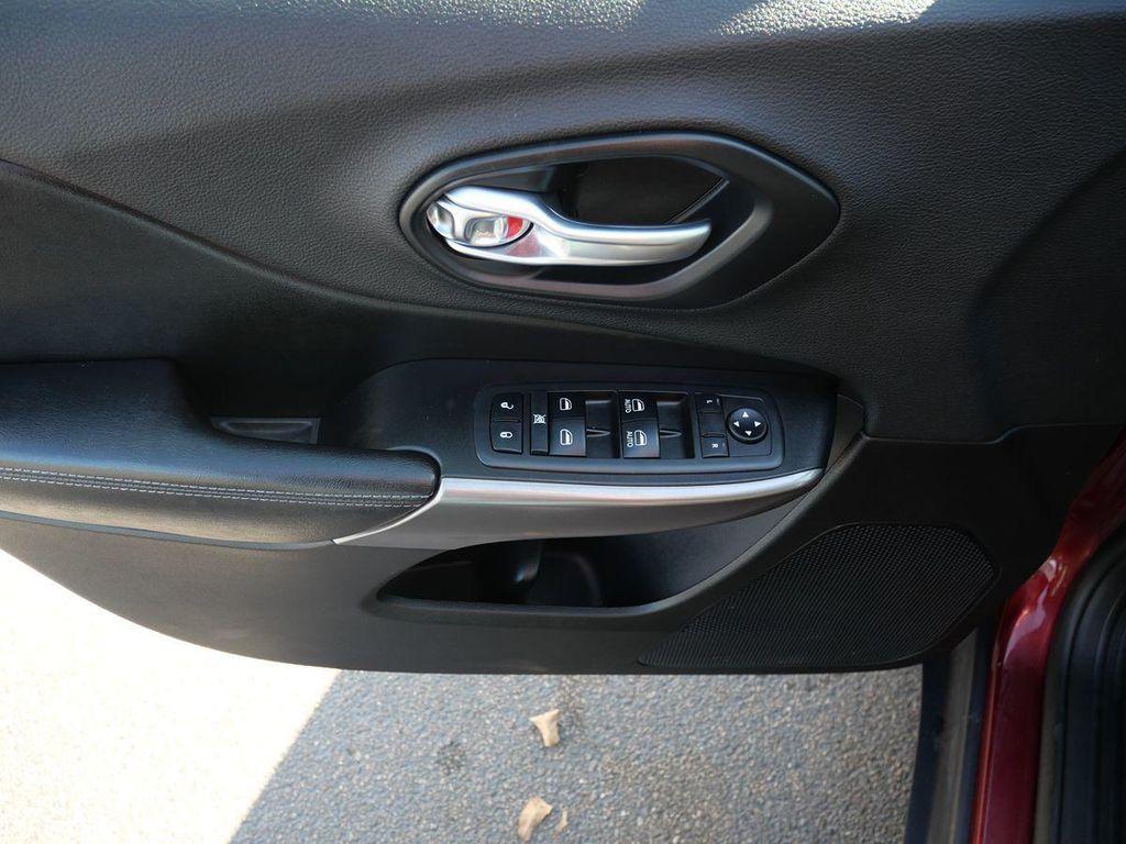 used 2019 Jeep Cherokee car, priced at $14,995