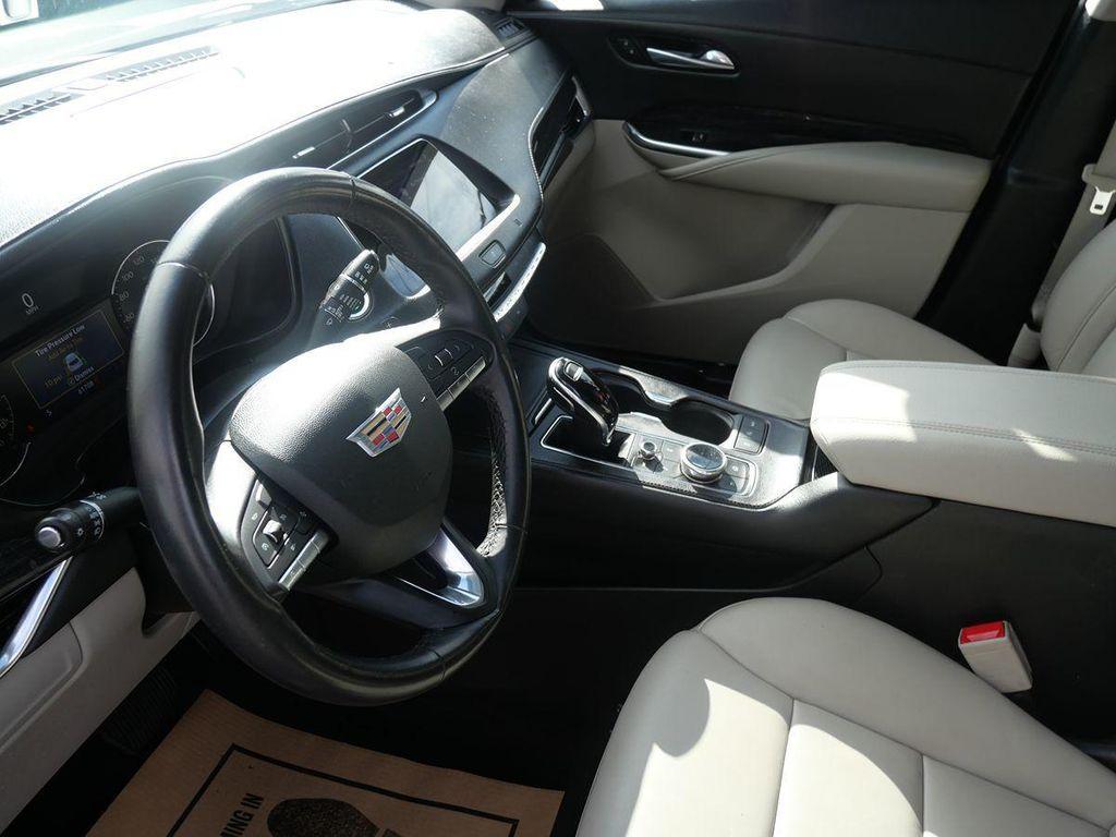 used 2020 Cadillac XT4 car, priced at $21,995