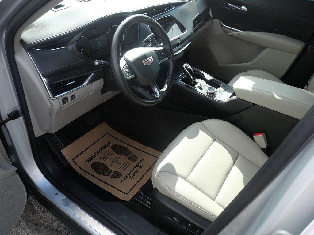used 2020 Cadillac XT4 car, priced at $21,995