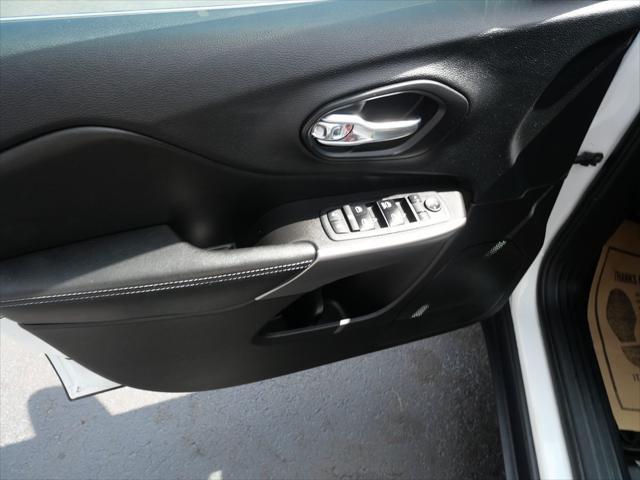 used 2019 Jeep Cherokee car, priced at $16,995