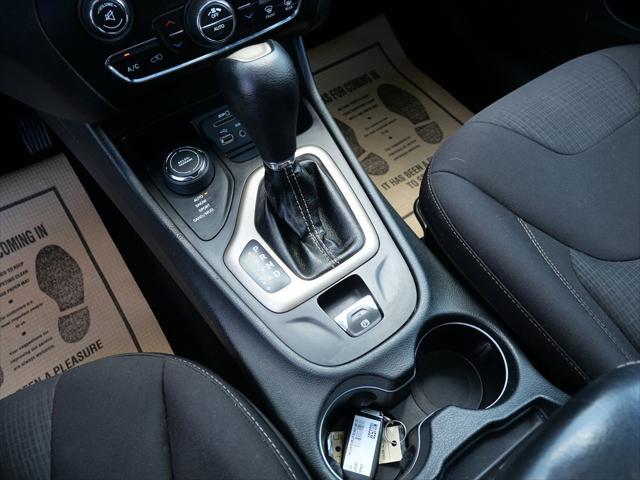 used 2015 Jeep Cherokee car, priced at $13,995