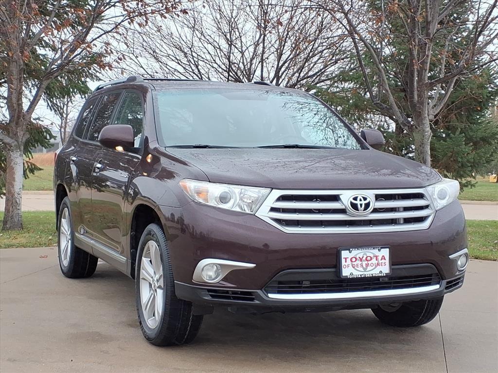 used 2013 Toyota Highlander car, priced at $14,999