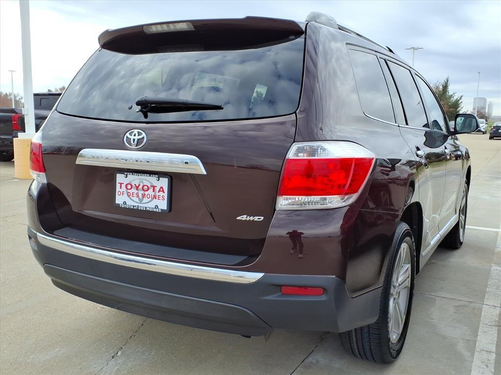 used 2013 Toyota Highlander car, priced at $14,999
