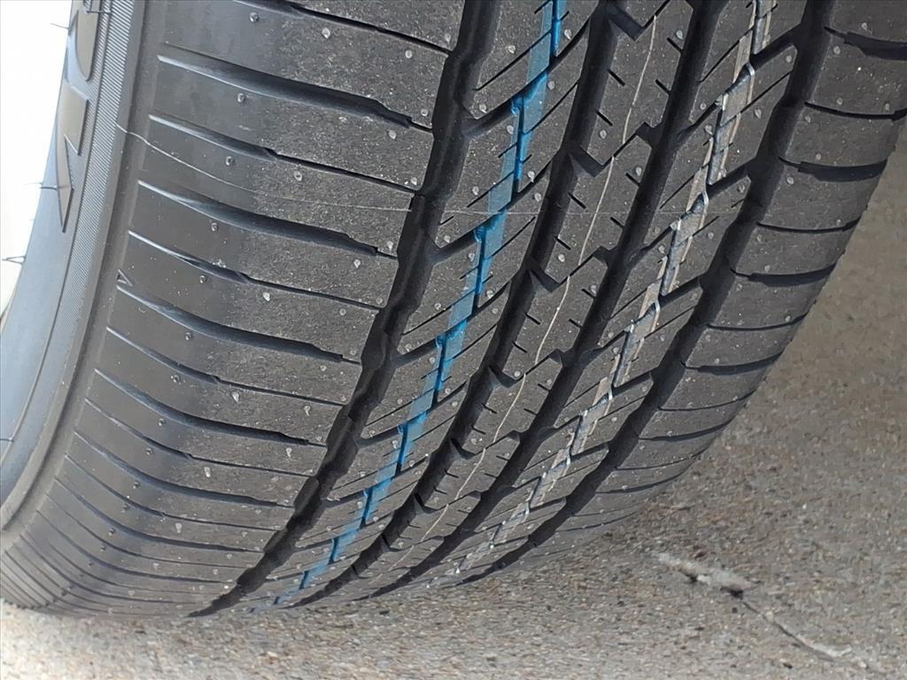 used 2013 Toyota Highlander car, priced at $14,999