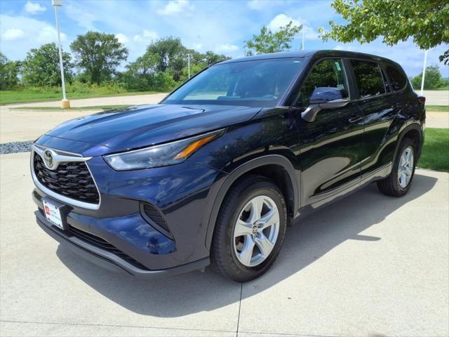 used 2023 Toyota Highlander car, priced at $33,999