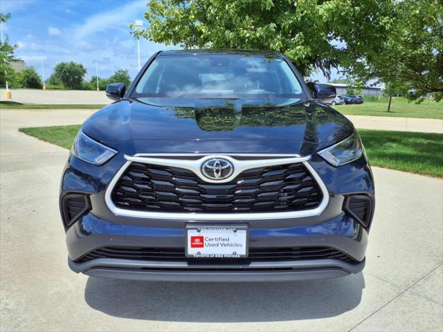 used 2023 Toyota Highlander car, priced at $33,999