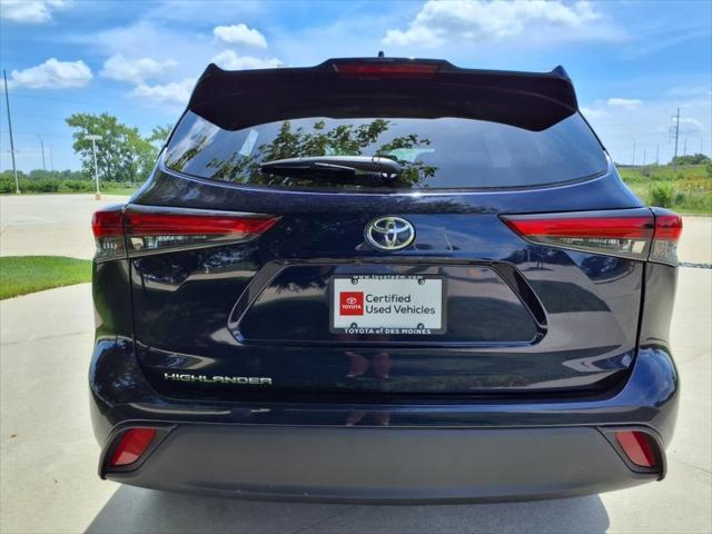 used 2023 Toyota Highlander car, priced at $33,999