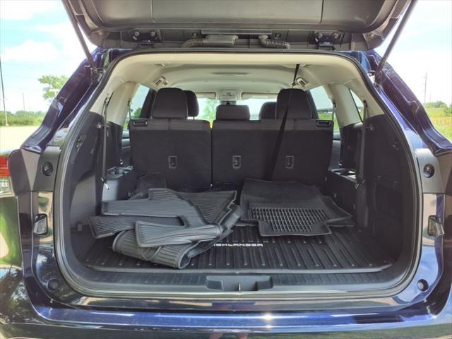 used 2023 Toyota Highlander car, priced at $33,999