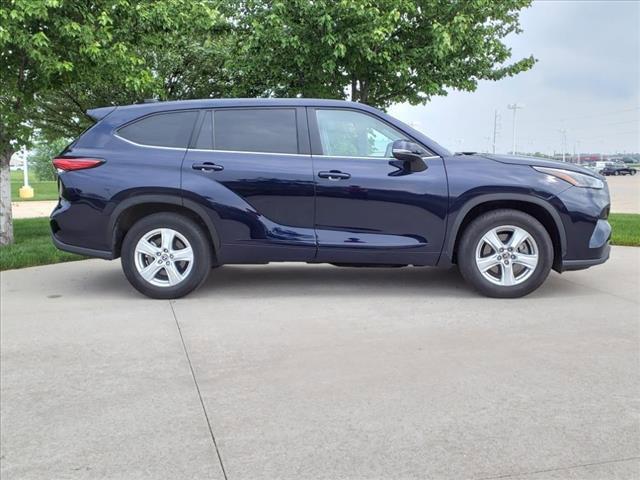 used 2023 Toyota Highlander car, priced at $33,999