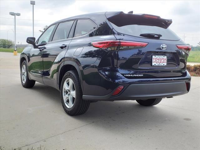 used 2023 Toyota Highlander car, priced at $33,999